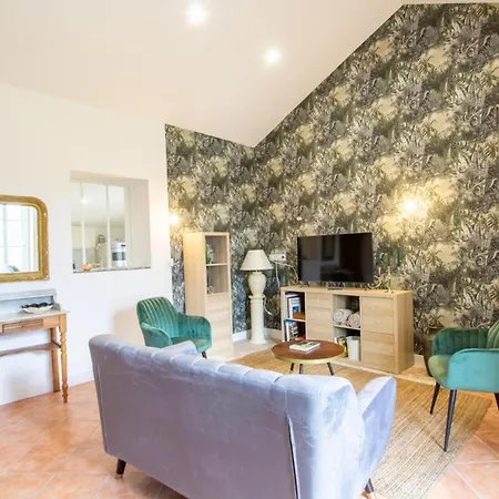 Chai De Charme Avec Jacuzzi Privatif, Jardin Clos Et Wifi - Fr-1-616-363 *